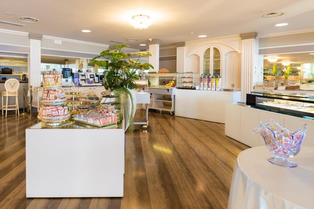 Hotel Aquila D'Oro Desenzano Дезенцано-дель-Гарда Экстерьер фото