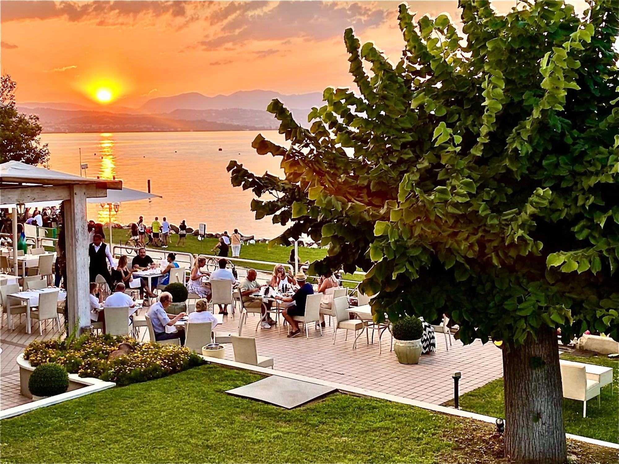 Hotel Aquila D'Oro Desenzano Дезенцано-дель-Гарда Экстерьер фото